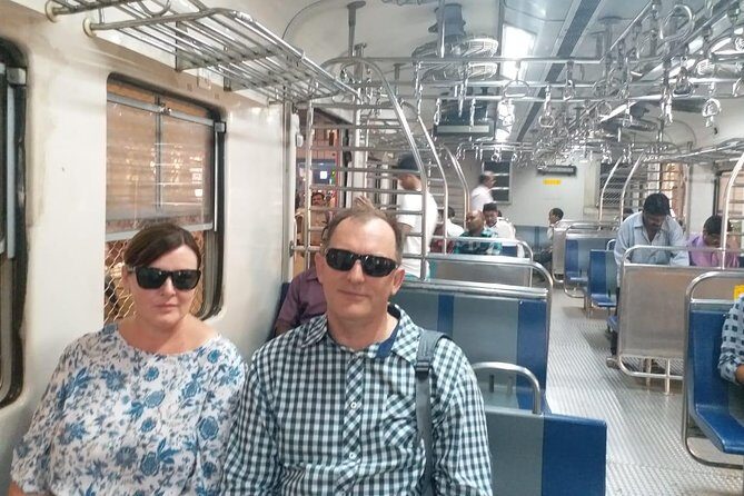 Morning Life of Mumbai's Dabbawalas and Dhobis Tour - Guides and the private-tour expectation: how it can affect your morning