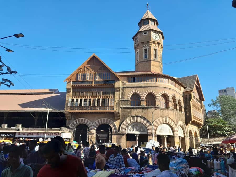Mumbai: 2 Hours Markets And Temple Tour - Who this tour suits (and who should skip it)