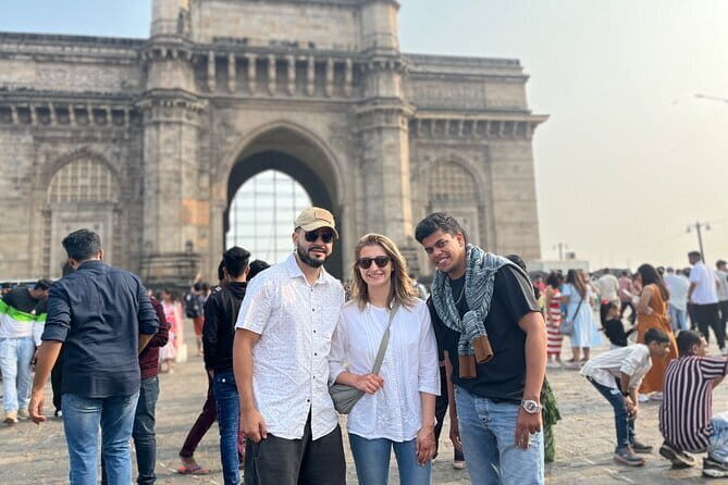 Mumbai City Sightseeing and Elephanta Caves Tour - Chhatrapati Shivaji Terminus (CSMT): fast photos of a UNESCO station
