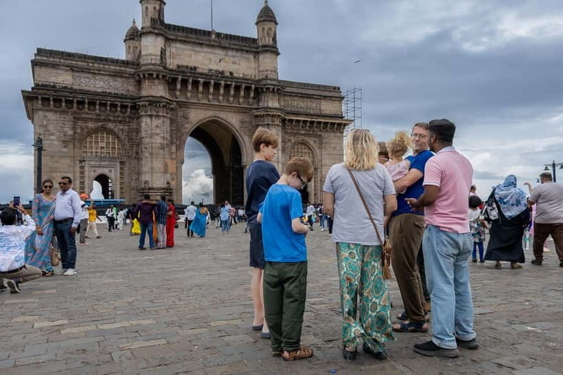 Mumbai: City & Slum Full-Day Exploration - Dharavi: seeing real life with the right mindset