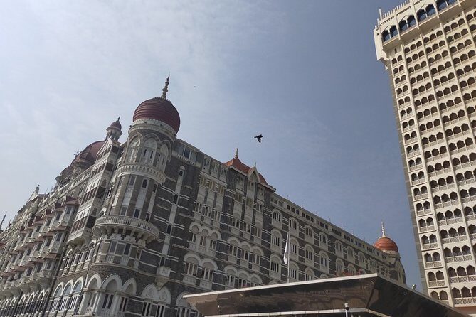 Mumbai City Tour in Public Transportation - Sameer-style guide energy: how the route stays organized
