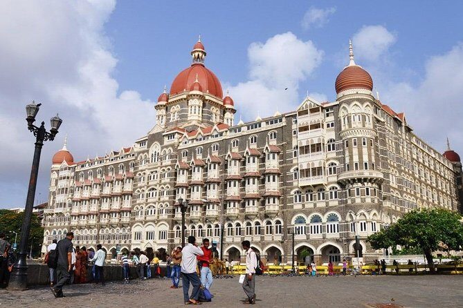 Mumbai Day Tour By Car - Haji Ali Mosque: A Coastal Islet With the Tide as a Character