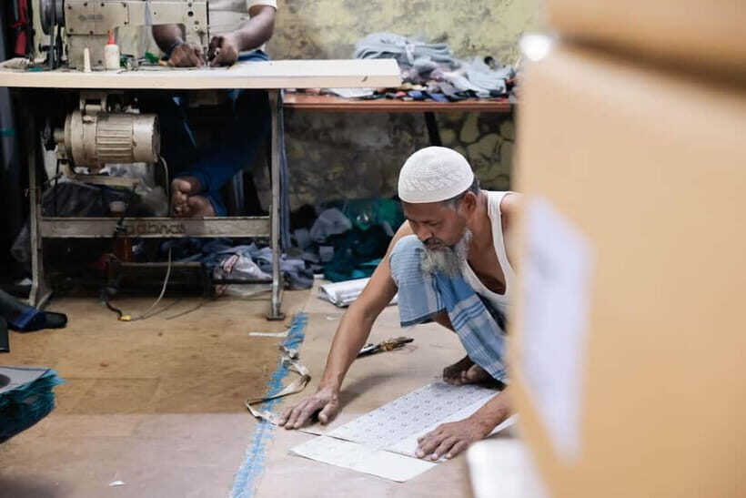 Mumbai: Dharavi Slum Guided Walking Tour by 1st Female Guide - Why the female-guide model changes the tone of the whole trip