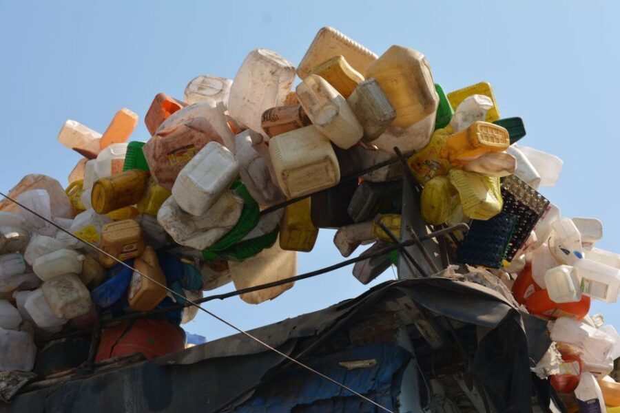 Mumbai: Dharavi Slum Tour with Dhobi Ghat (Open-Air Laundry) - Comfort, safety, and etiquette: make it easy for everyone