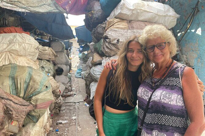 Mumbai Dharavi Slum Tour With Local English Guide - The walk itself: pace, noise, and what to wear