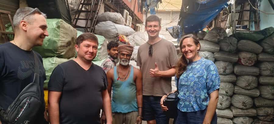 Mumbai: Dharavi Slumdog Tour -See the real Slum with a Local - Entering Dharavi with a resident guide