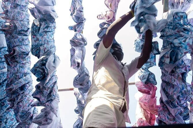 Mumbai: Dhobi Ghat Laundry & Dharavi Slum Tour with a Local - Price and value: $9.49 that actually covers the basics