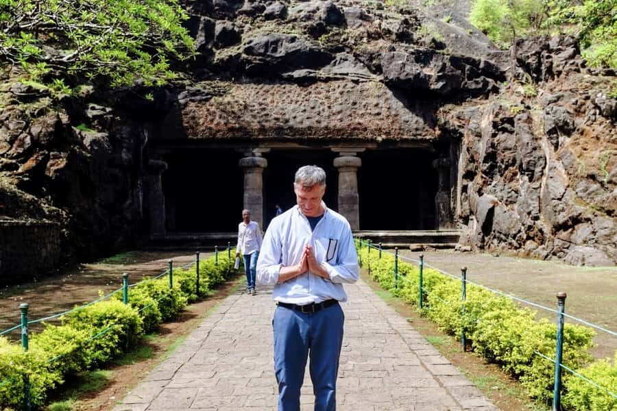 Mumbai: Elephanta Caves: Island Tour With Options - Inside the Caves: What You’ll See and Why the Guide Matters