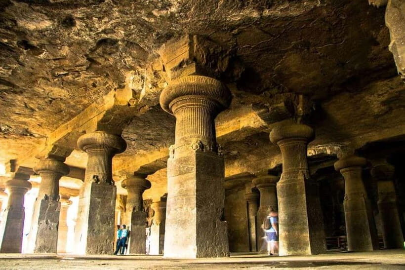 Mumbai: Elephanta Caves Tour with Ferry - Gateway of India to Elephanta: the half-day logic that works