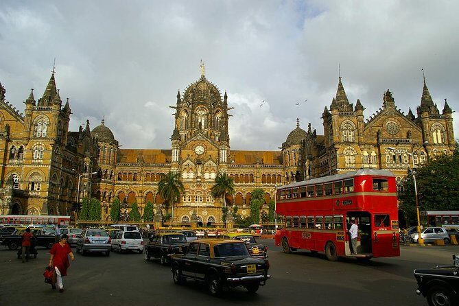 Mumbai Full-Day Shore Excursion - Gateway of India and the High Court ensemble: where sea-meets-history starts