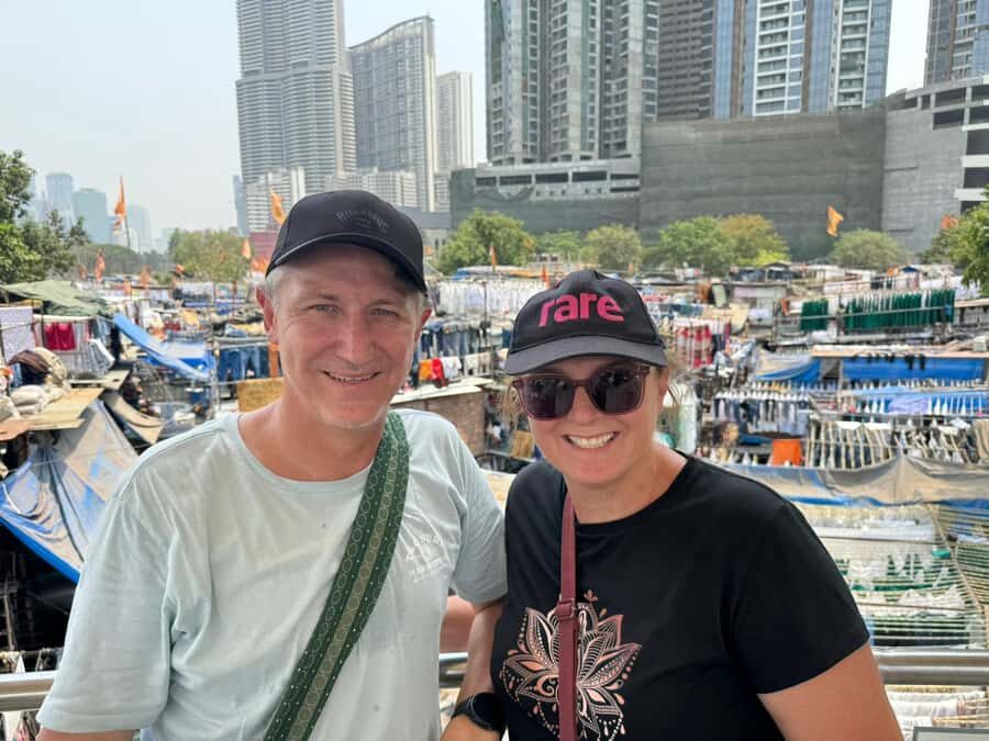 Mumbai: Group Shore Excursion for Cruise Passengers - Colaba Causeway shopping with a built-in route