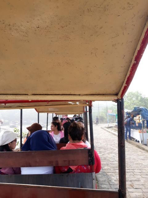Mumbai: Guided Elephanta Island and Caves Tour - The English-speaking guide experience (and why it changes everything)