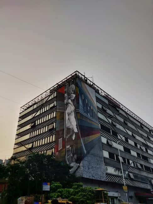 Mumbai: Half-Day City Tour with a Local - Marine Drive and the shortcut to understanding Mumbai’s street life