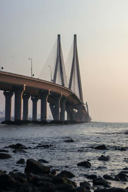 Mumbai: Half-Day City Tour with a Local - Snacks, drink, and affordable food stops that don’t derail the tour