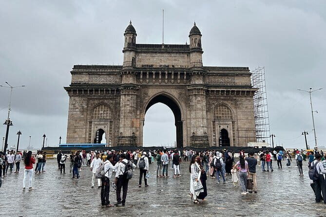 Mumbai Highlight : Exclusive Private Luxury Sightseeing Tour - Pickup, comfort, and the reality of Mumbai traffic