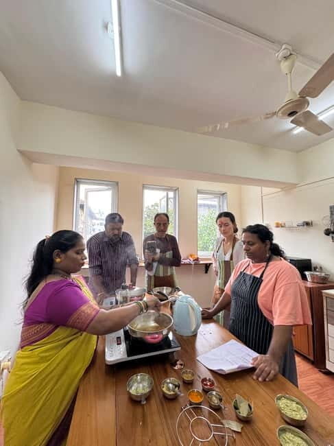 Mumbai: Indian Cooking Class & Cultural Delights - Key things that make this Mumbai class worth it