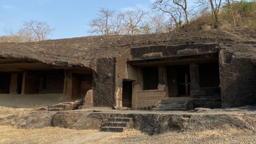 Mumbai: Kanheri Caves and The Golden Pagoda Temple - Price and value: why this can be worth $43 per person
