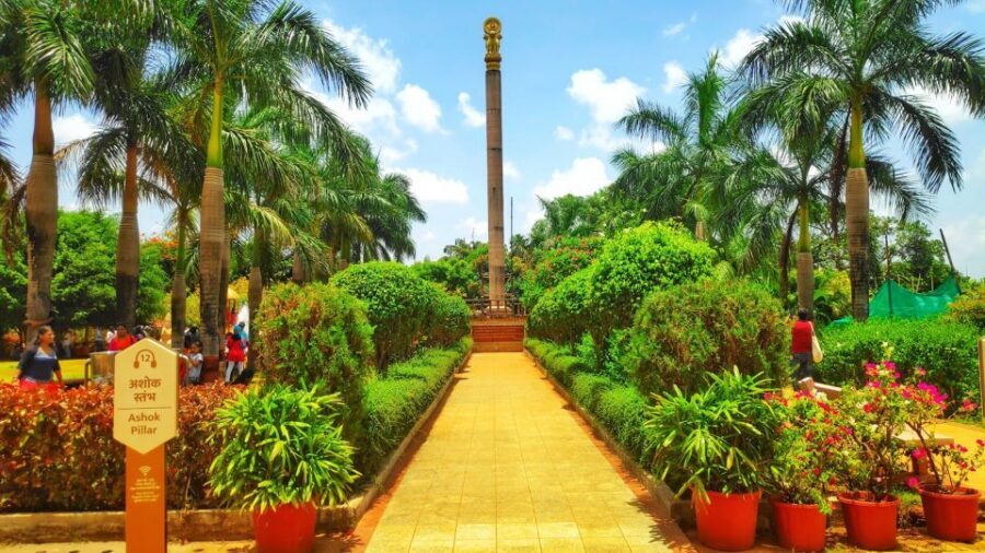 Mumbai: Kanheri Caves and The Golden Pagoda Temple - Vipassana meditation time: what you might experience