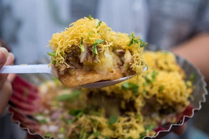 Mumbai Local with Street Food Tour in Private Vehicle - Marine Drive: the promenade you’ll recognize instantly