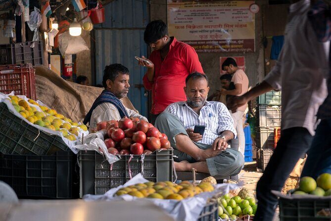 Mumbai Markets and Temples Tour - How the guide changes the whole experience