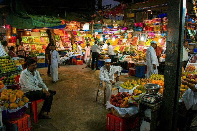Mumbai Markets and Temples Tour - What to wear for markets and temples (and why it matters)