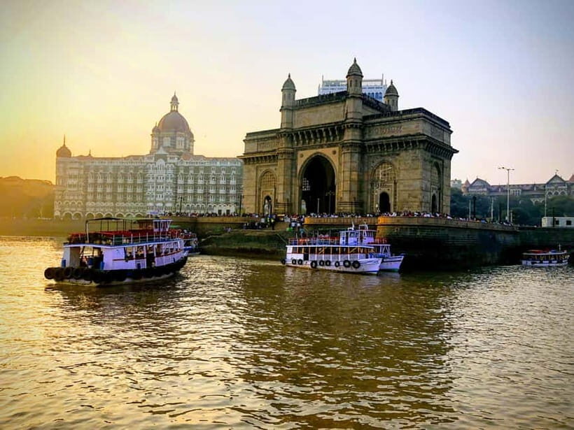 Mumbai Night Lights & Iconic Sights Tour - Chhatrapati Shivaji Maharaj Terminus (CST/Victoria Terminus): UNESCO brilliance with a camera-friendly focus