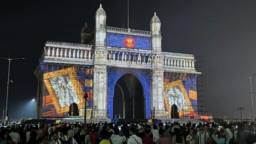 Mumbai Night Lights & Iconic Sights Tour - Bombay High Court and Rajabai Clock Tower: colonial architecture after dark