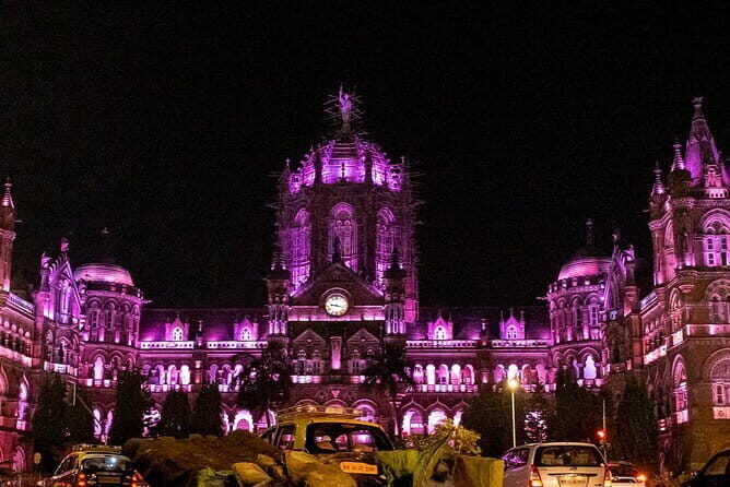 Mumbai Night Tour: Queen’s Necklace, Skyline & Heritage Lights - Marine Drive, Queen’s Necklace, and the Sea Breeze Views