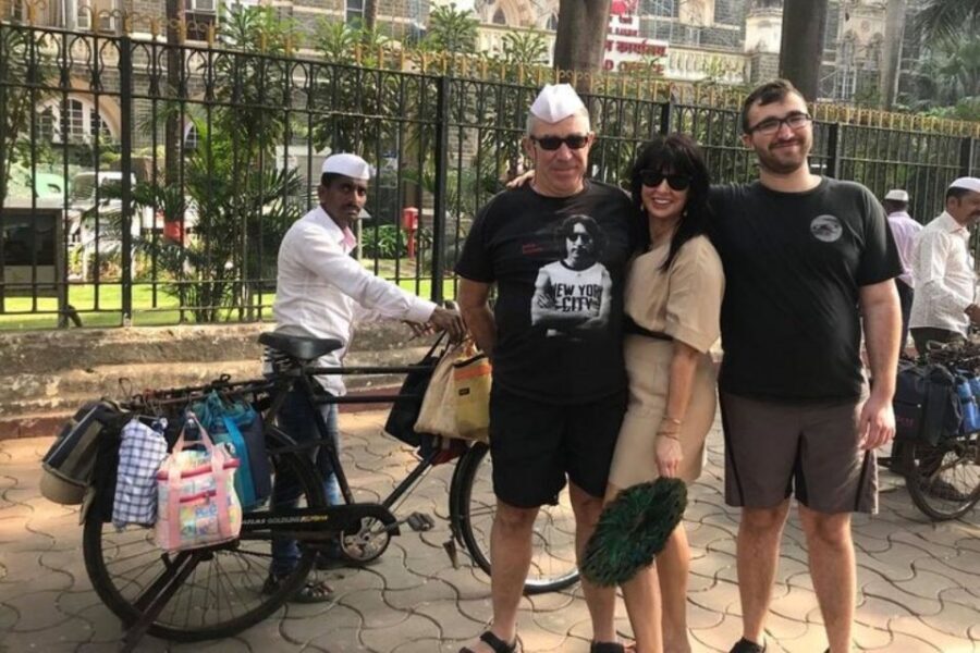 Mumbai: Private custom tour with a local guide - Seeing monuments and museums through the exterior-first approach
