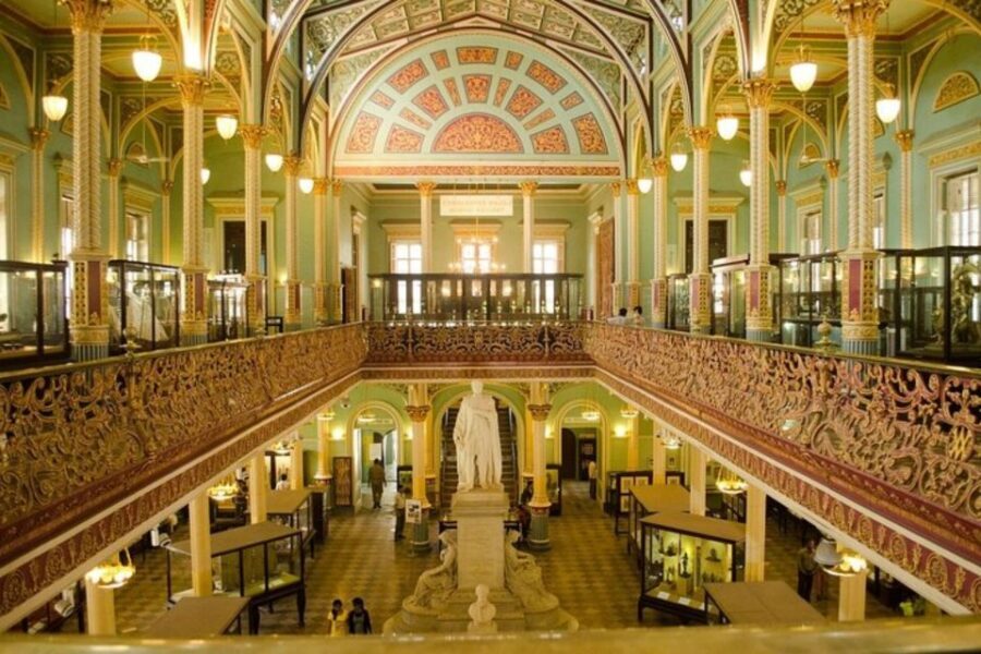 Mumbai: Private custom tour with a local guide - Who this tour suits best in Mumbai