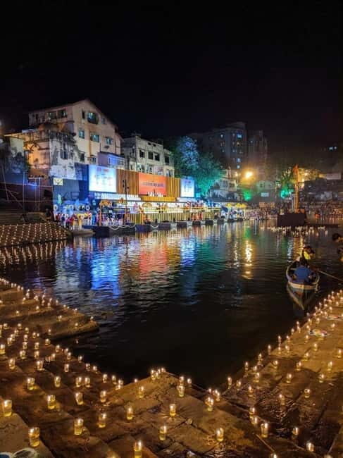 Mumbai: Private Night Sightseeing Tour with Pickup & Drop - Mumbai University and Churchgate: Rail-Spine Views and City Edges