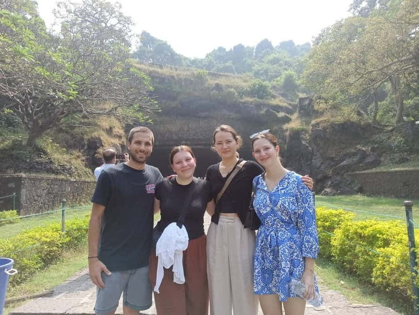 Mumbai: Private Sightseeing Tour with Top Highlights - Getting Oriented in Mumbai: Pickup, Vehicle Comfort, and a Realistic 5–10 Hour Day