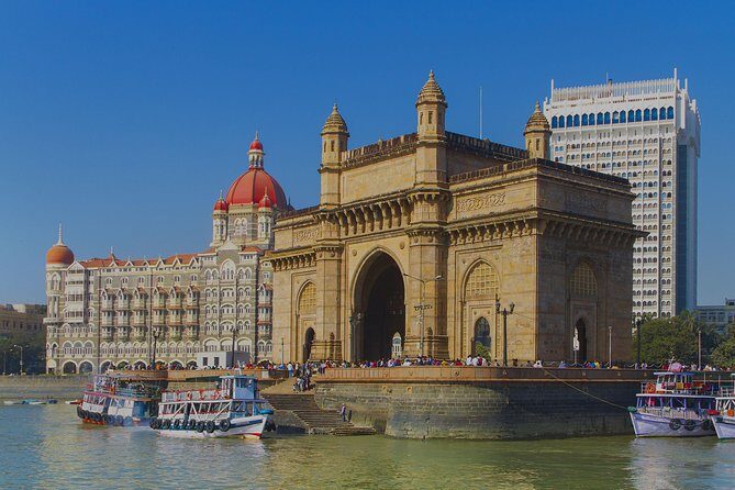 Mumbai Shore Excursions Tour in Private Vehicle - Gateway of India to CST: Big Monument Energy, Then a Practical Train Moment
