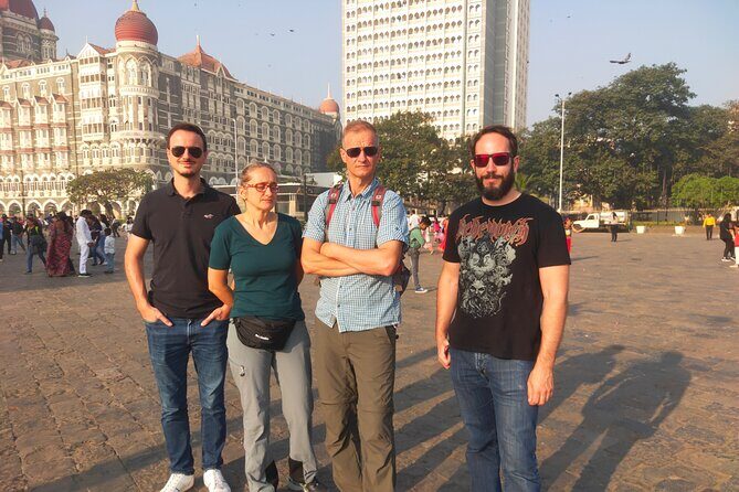 Mumbai Sightseeing Tour for Cruise Passengers - Marine Drive: the famous seaside stretch from Nariman Point toward Chowpatty