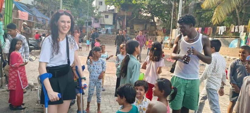 Mumbai: Slum Tour Dharavi & Dhobi Ghat Laundry with a Local - What to Expect From the Guide Style