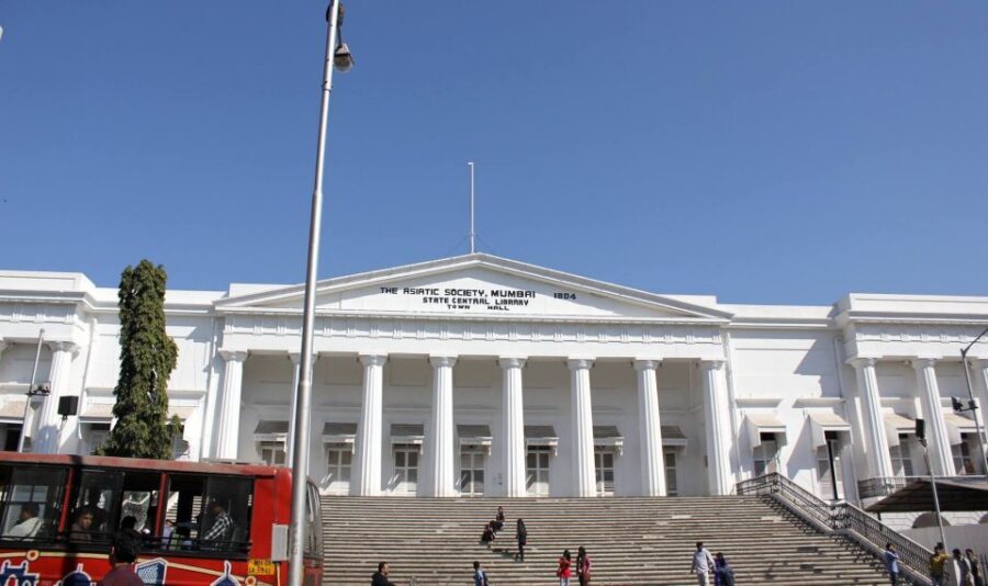 Mumbai: South Mumbai Heritage Walking Guided Tour - University of Mumbai and Bombay High Court: institutions you can’t ignore