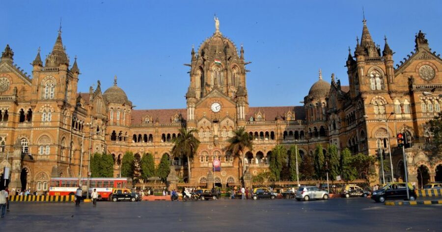 Mumbai: South Mumbai Heritage Walking Guided Tour - The guides are the whole point: Abhi, Krishna, Sanika, and Ketan