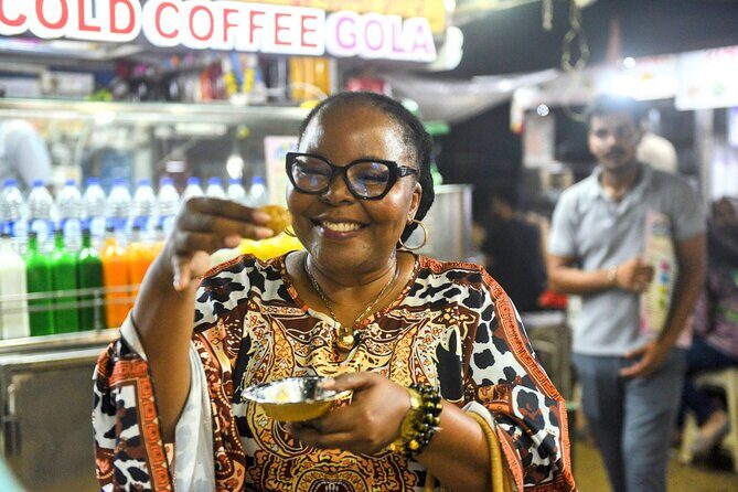Mumbai Street Food & Bazaar Tour with Local Transport - Why this 3.5-hour street food plan makes sense in Mumbai