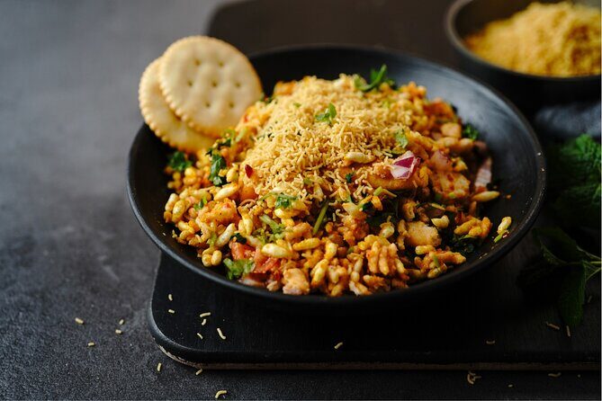 Mumbai Street Food Crawl (2 Hours Guided Food Tasting Tour) - The guide: what makes it fun when it’s run well