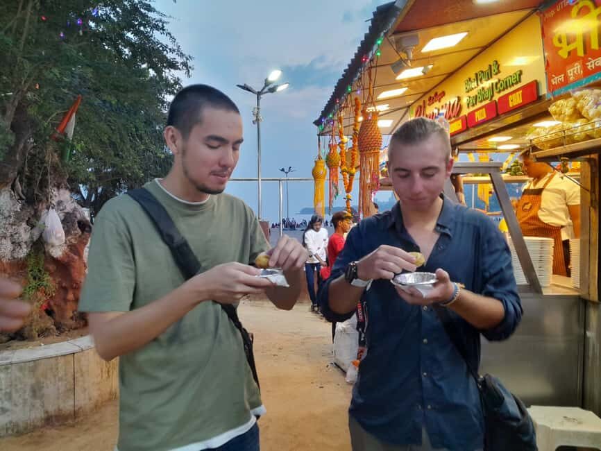 Mumbai Street Food & Market Tour - Chowpatty Beach by train: the perfect intro to Mumbai street food