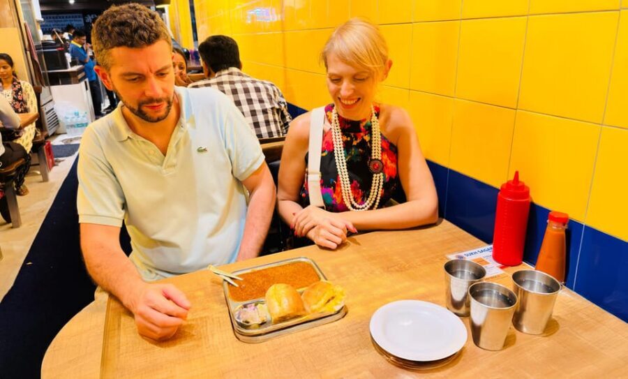 Mumbai: Street Food Tasting Tour - Practical tips so you enjoy every stop (and feel good after)