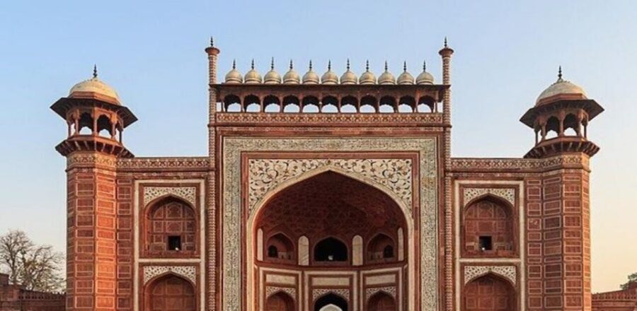 Mumbai to Agra Taj Mahal Tour: Same-Day or Multi-Day - Why Flying Mumbai to Delhi Is the Smart Move for Agra