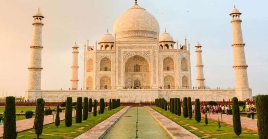 Mumbai to Agra Taj Mahal Tour: Same-Day or Multi-Day - Private Car Comfort: Why It Changes the Whole Day