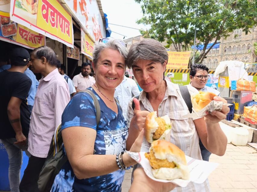 Mumbai Walking Tour with Local Snacks - Key highlights to look forward to