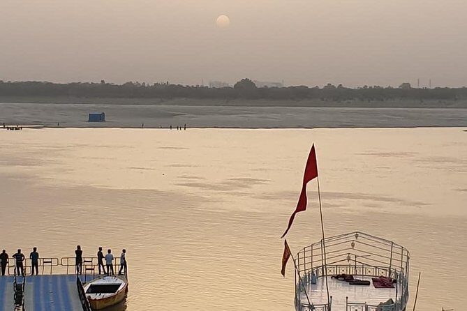 Music art's and culture - Music and art in Varanasi: why it feels different
