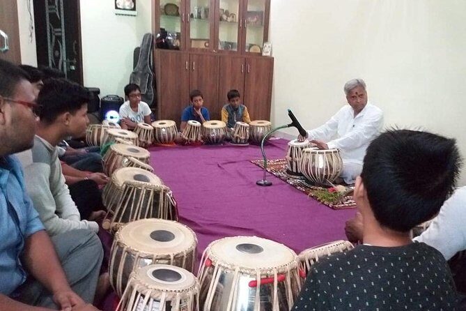 Music art's and culture - Baba the School of Music: instruments you can try, not just look at