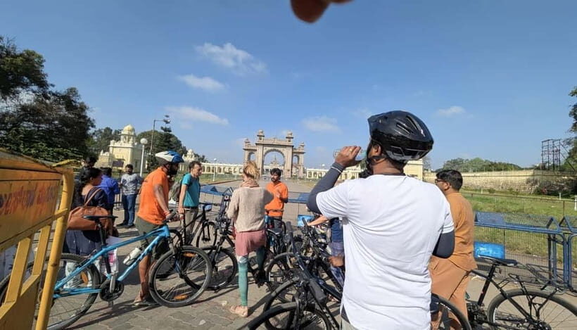 Mysore City Bike Tour Morning 3.5 Hours: Mysore By Cycle - Early starts and a ride built for real Mysore mornings