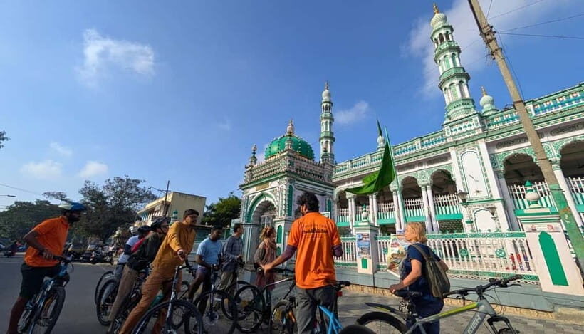 Mysore City Bike Tour Morning 3.5 Hours: Mysore By Cycle - Mysore Palace: close views and the Wodeyars context