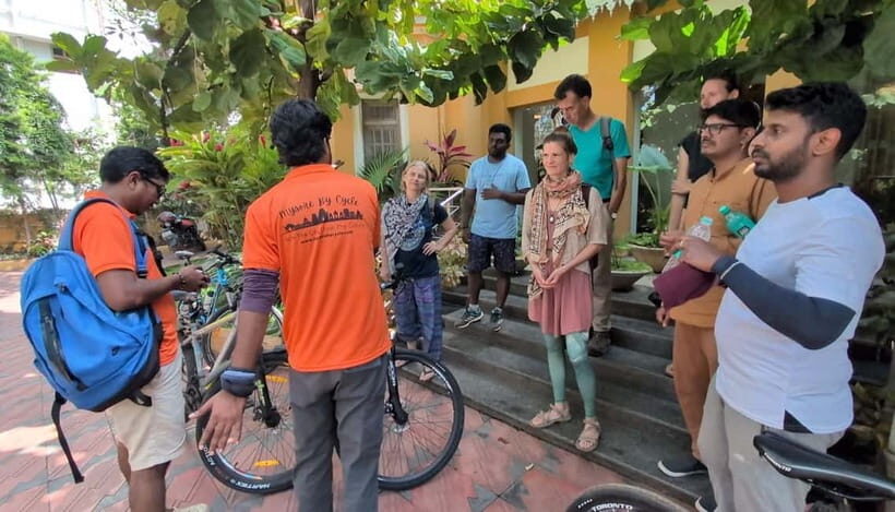 Mysore City Bike Tour Morning 3.5 Hours: Mysore By Cycle - From Roambay Hostel in Laxmipuram: the Ashtanga Yoga connection