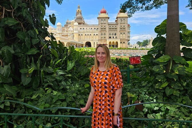 Mysore Full day Private Tour with Guide and Lunch from Bangalore - Mysore Palace: the Wadiyar spotlight and the Dasara lighting effect